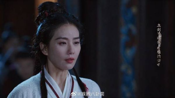 如意单挑朱衣卫，不料被昔日的同胞杀害，场面心碎了