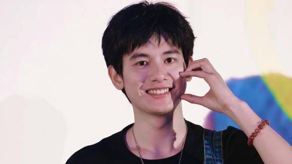 阿娇余衍隆,别墅选妃的男星,刘亦菲,胡歌雷佳音,范丞丞…