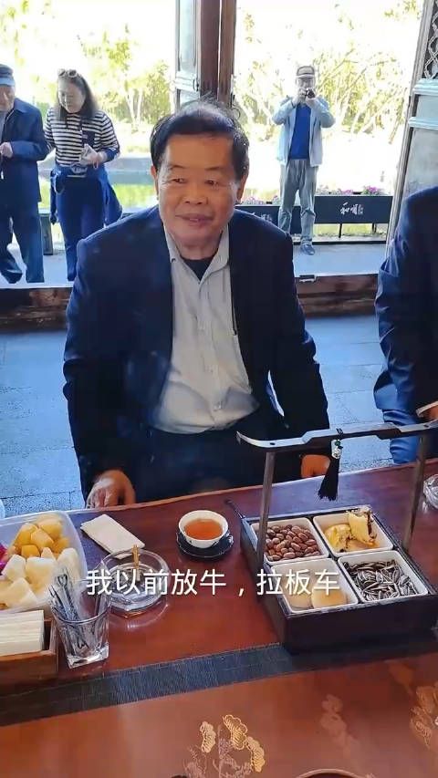 曹德旺:我以前放牛,拉板车,也是苦出身的,有什么架子!