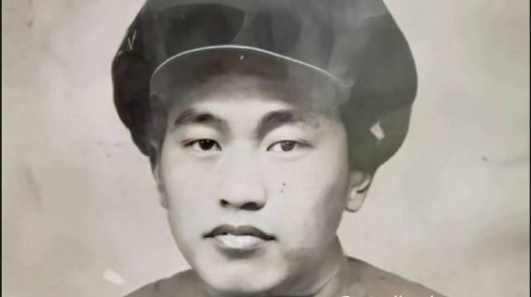 他可不是普通的老人,他是志愿军特等功臣,上甘岭狙神张桃芳…