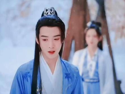 重紫:你看清楚,我不是她,卓昊:你确实不是她