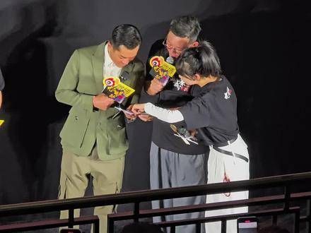 电影《九龙城寨之围城》路演现场，城寨四少对郑保瑞进行了评价