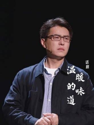 两人相拥的那一刻,不禁让人回忆起当年的“伪装姐弟”