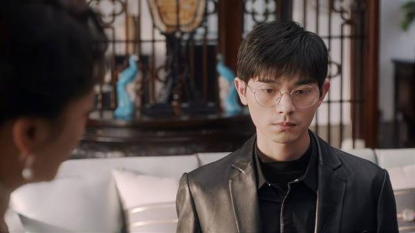 儿子非法集资,老妈让他自首,怎料儿子答应的这么干脆