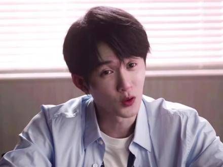 檀健次在《猎罪图鉴》中饰演的沈翊角色非常出彩,值得一看