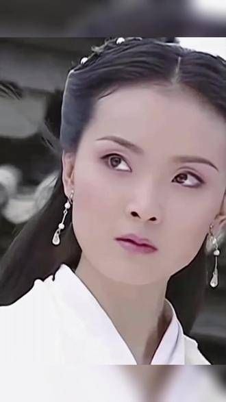 这个角色的一颦一笑都美得令人窒息…