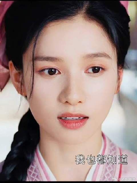 花芷为了打消丫鬟的顾虑,把所有身契还给她们放她们自由…