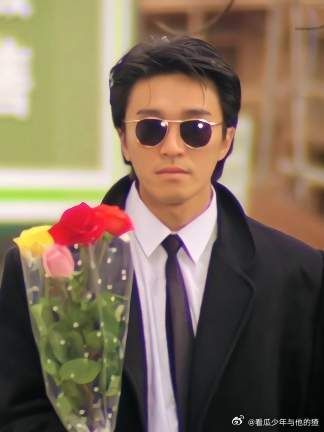 “谁年轻时还不是个帅哥?”