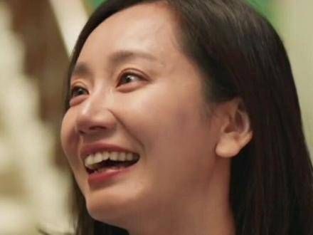 二姐与田晓慧母女共进晚餐时,当场表示愿意出资支付田晓慧的房子首付…