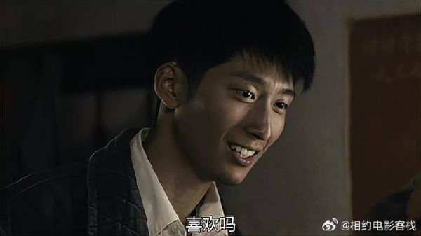 小伙接连几天不回家,得知真正原因后,姑娘瞬间傻眼