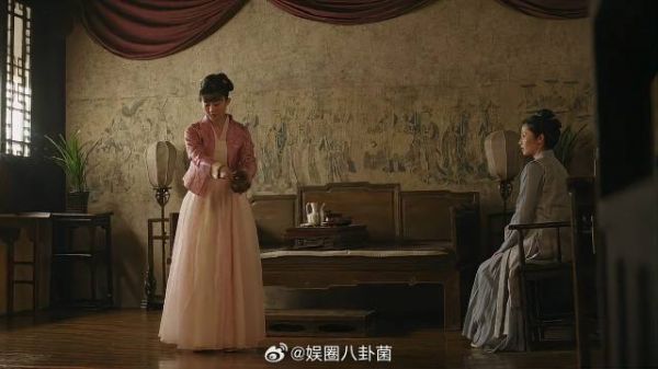 明兰溜达一圈就走,垫子都还没坐热,姨娘看了直呼脑壳疼