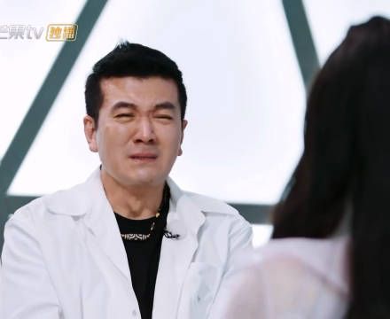 一开始演播厅还有些许震惊,杨子怎么了?怎么突然就不录了?