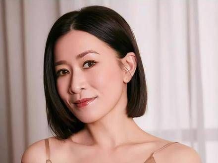 直到看到佘诗曼爱过的三位男士,才明白49岁的她为何选择不婚不育