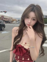 王思聪21岁新女友颜值身材双绝，还经济独立，这次是认真的？