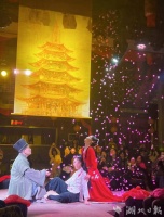 沉浸式追剧！90后、00后爱上汉版“新龙门客栈”