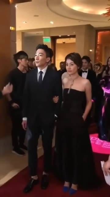 马伊琍勇敢追爱,与小17岁的吴昊宸官宣恋情,五年单身生活终于画上句号