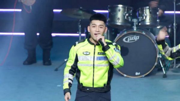 多才多艺的陈sir