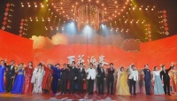 2025百花迎春晚会8位主持曝光：周涛张蕾重返央视，还有2个名演员