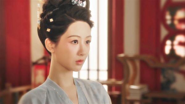 “你我同为女子 自当互助”