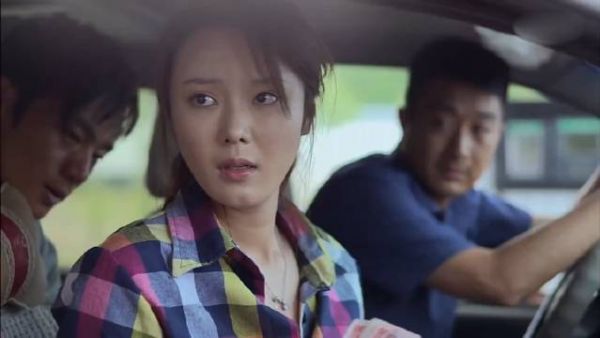 女大学生被人贩绑架,怎料仅一张百元钞票,成功自救!