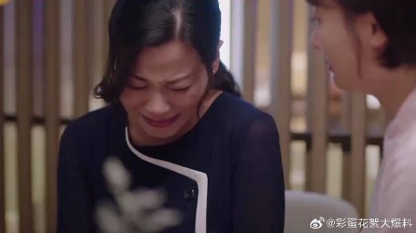 老爸决定了离婚,女儿一番维护妈妈,让他当场没脸!