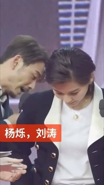 当年力推 杨烁 出演小包总,才让他大火,此后两人多次合作…