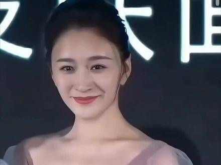 李小冉的身材真是好,保养得也非常到位!