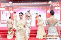 亮眼！首次！深圳迎春花市走起时装秀