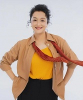 演员杨昆：62岁无儿无女，欠4.5万物业费被告上法庭，现在怎样了