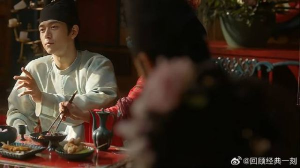 纨绔蒋长扬的潇洒,李现全程慵懒随性,主打一个松弛感