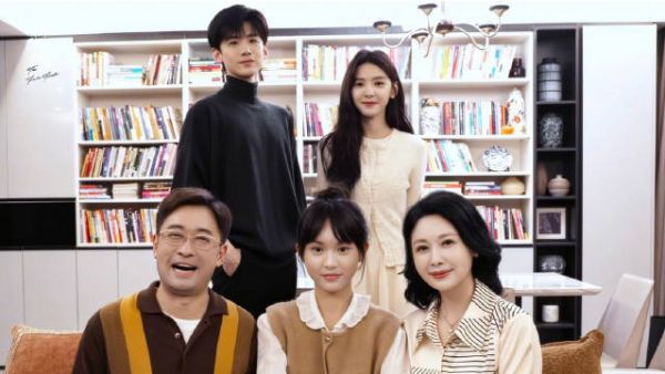 新年团聚，留下最珍贵的纪念，让加倍的幸福涌向记忆深处！