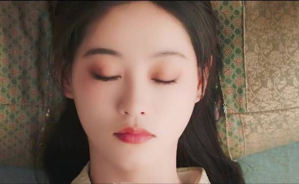 慕瑶穿越古代即使身份是童养媳,同样不耽误打老公,骂二姨,整治绿茶任何一项