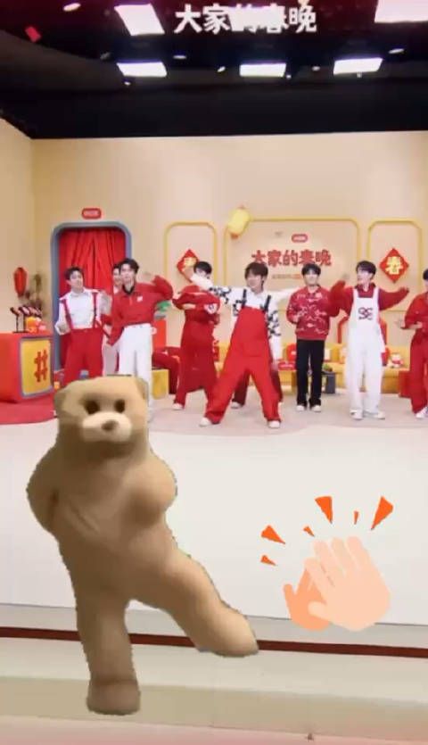 哈哈哈哈怎么会有人的绝活是cos泡泡机!