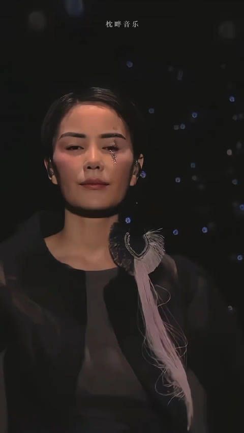 听过很多个版本,唯有王菲唱的令人动容,感人至深,愿你所念所愿,皆可如愿!