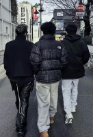 谢霆锋新年与儿子团聚，兄弟俩身高已超过父亲，父子仨同框好温馨