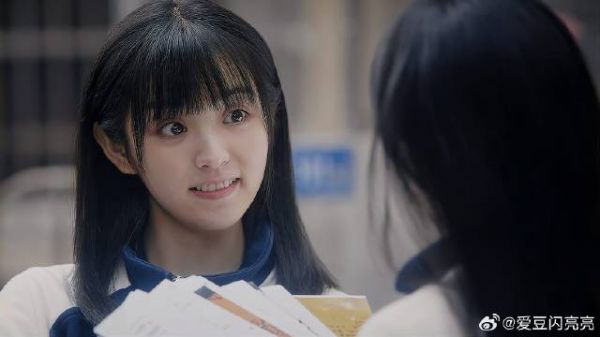 黄橙子无奈了,暗示闺蜜去派对,却被揪语病不放