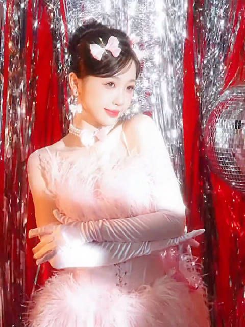 虞书欣柴迁办记录册 我勒个乖乖 这完全是萌物啊 250130