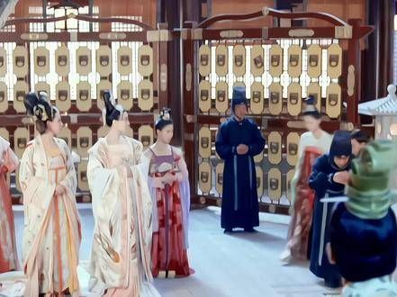 刘侍女为李治生下了皇长子,却未获任何封号,反而被残忍抛弃