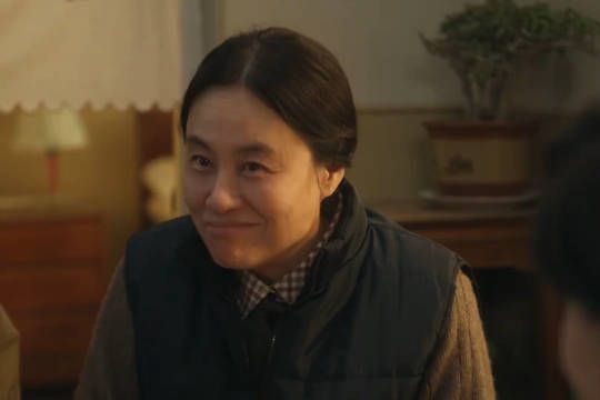母亲不是生来就是母亲的,她也有自己的爱人,父母爱情在此刻具象化!