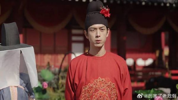 何淮芳给姐妹救场,蒋长扬急忙赶来,解决完事带她成亲