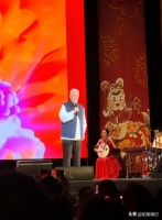 春晚没看到赵本山，在纽约看到了，现场真的是人山人海