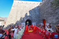 “鞭打春牛”迎立春