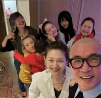 台媒曝小S大女儿从美国急奔返台 因在外留学没能见到大S最后一面