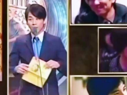 大S妈妈觉得小S不如大S,因为大S是她亲生的