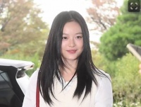 Hanni拒绝ADOR为其延长签证 不能再在韩国进行演艺活动