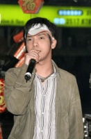小炳余俊贤发长文悼念大S：相信她在天堂已经和哥哥相聚