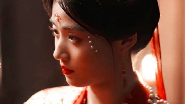 意气风发公子明媚张扬娘子,两人经常拌嘴戏弄对方…