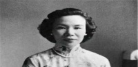 她与丈夫一见钟情，婚后生2女6子，丈夫早逝其独自培养出八大才子