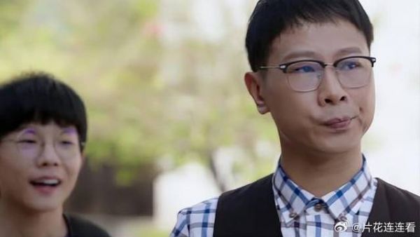 老师问斯越去哪,斯越不回答,小心眼同学打报告!