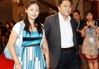 于谦：从爱情坚守到事业辉煌，与郭德纲的情谊铸就相声传奇